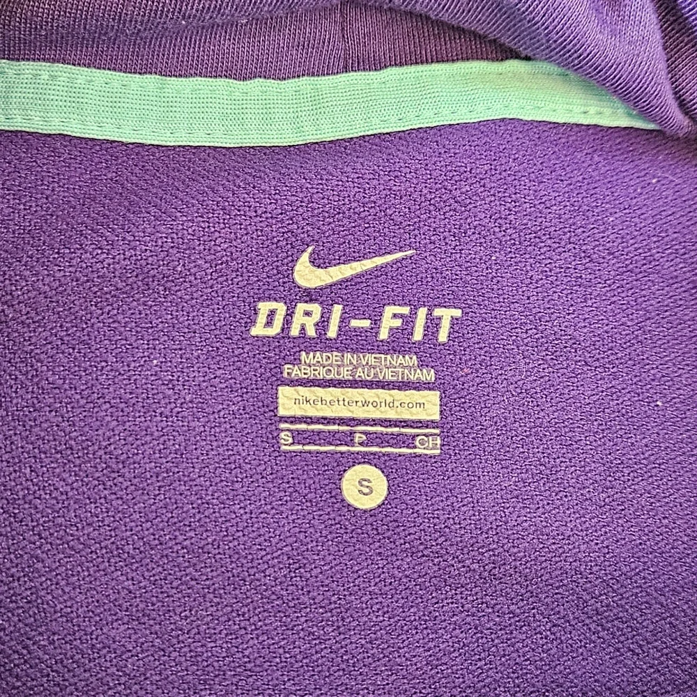 Nike Women’s Dri-FIT Purple Cowl Neck Long Sleeve Training Pullover Small